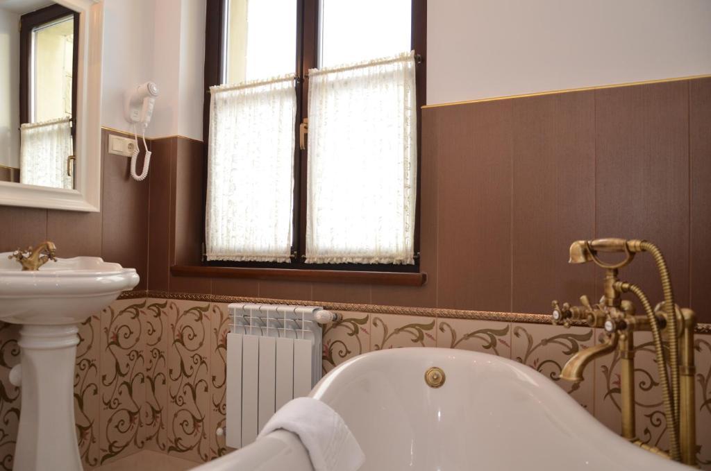 Chateau Royal Hotel Berezovka  Quarto foto